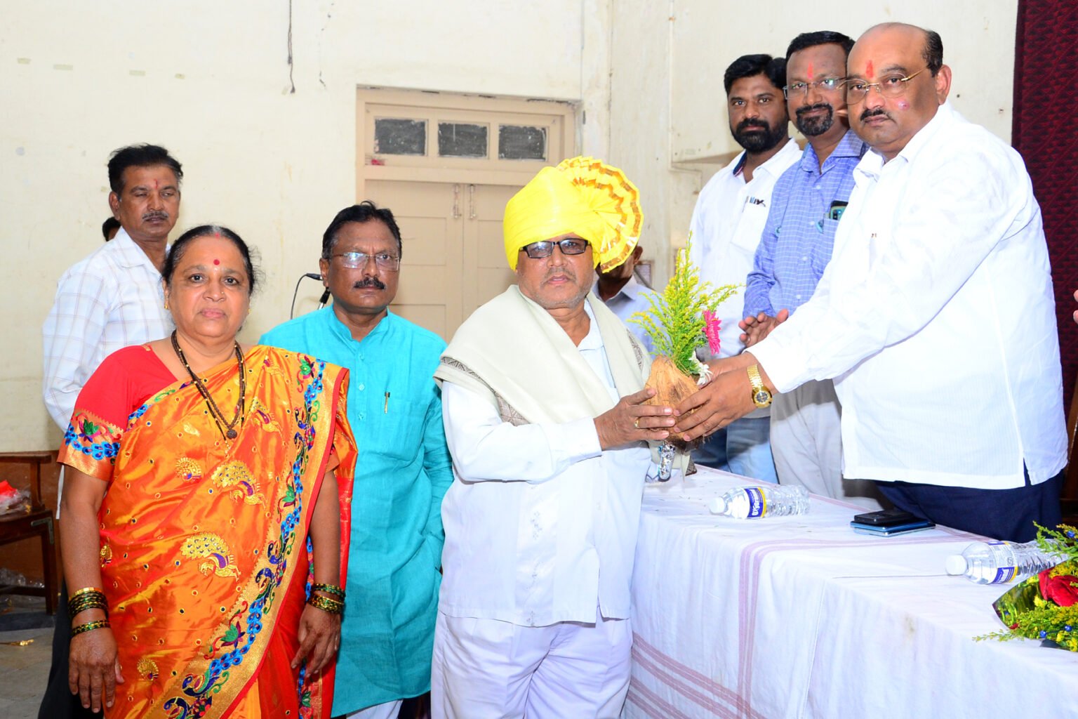 Award presentation ceremony for Zilla Parishad staff in Solapur